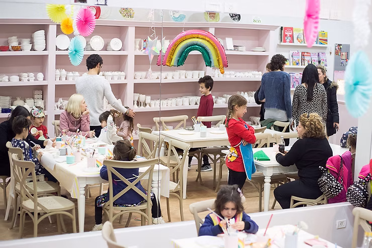 צבעו את השגרה: זמן איכות זוגי כמו שמעולם לא חוויתם